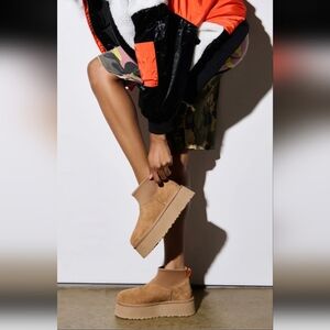 UGG Classic Mini Dipper boots